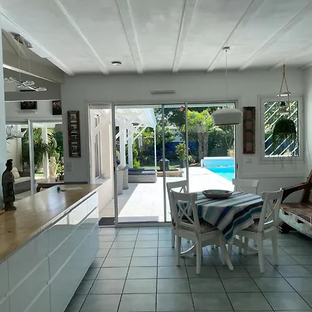 La Maison Blanche De 兰顿